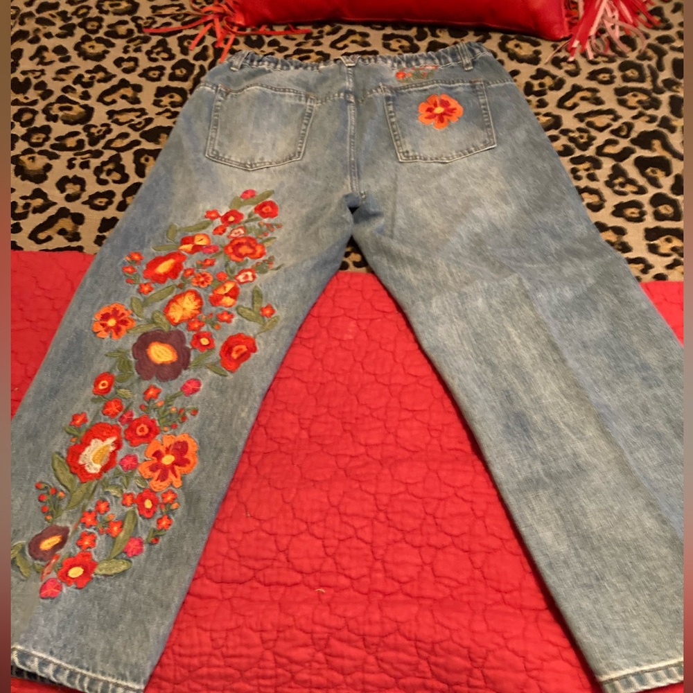 Oh Cropped Jeans Floral Embroidery Capri L - Picture 4 of 10